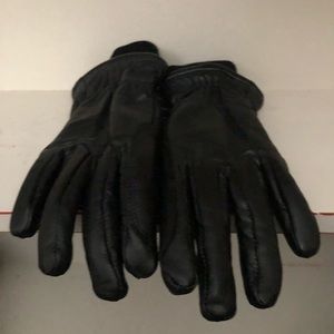 Ariat insulated leather gloves. Size 8 in black.